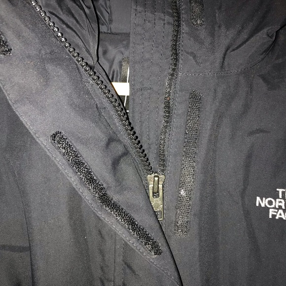 North Face puffer jacket - Picture 4 of 5